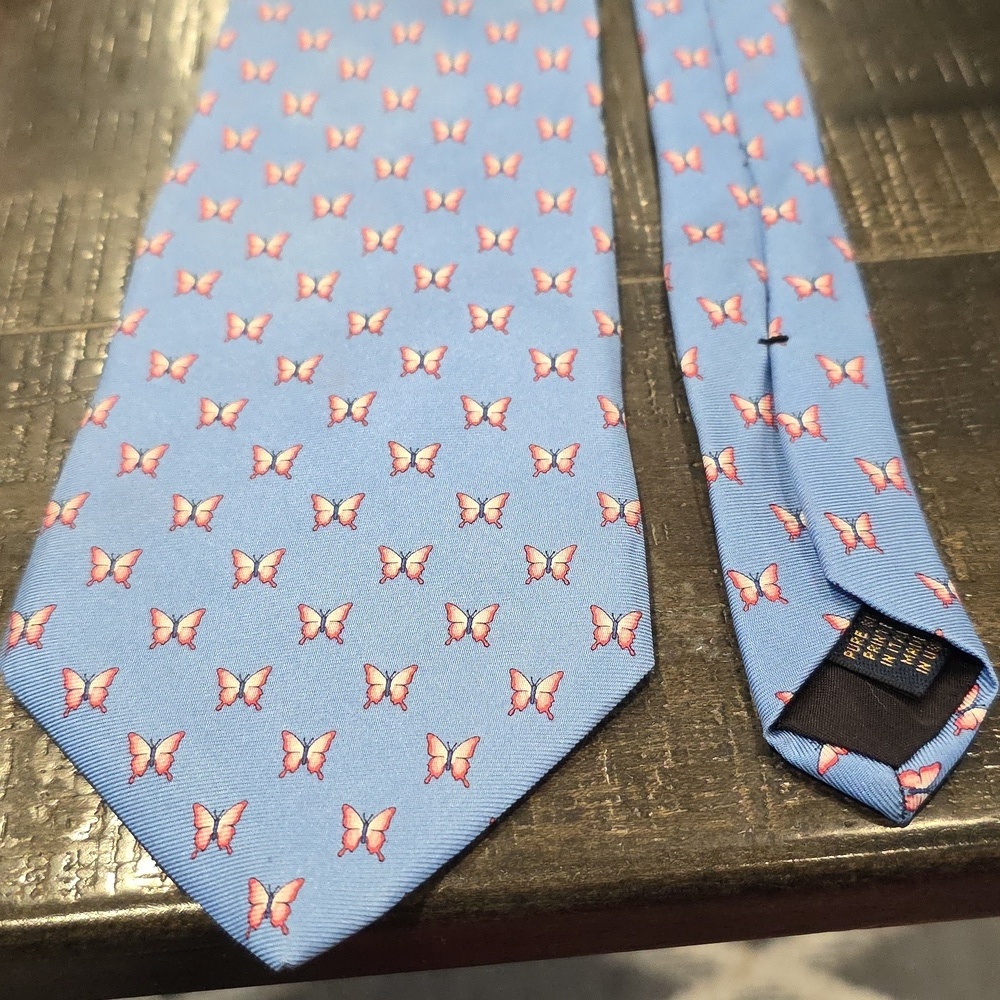 Brooks Brothers Blue Silk Tie with Pink Butterfly Design